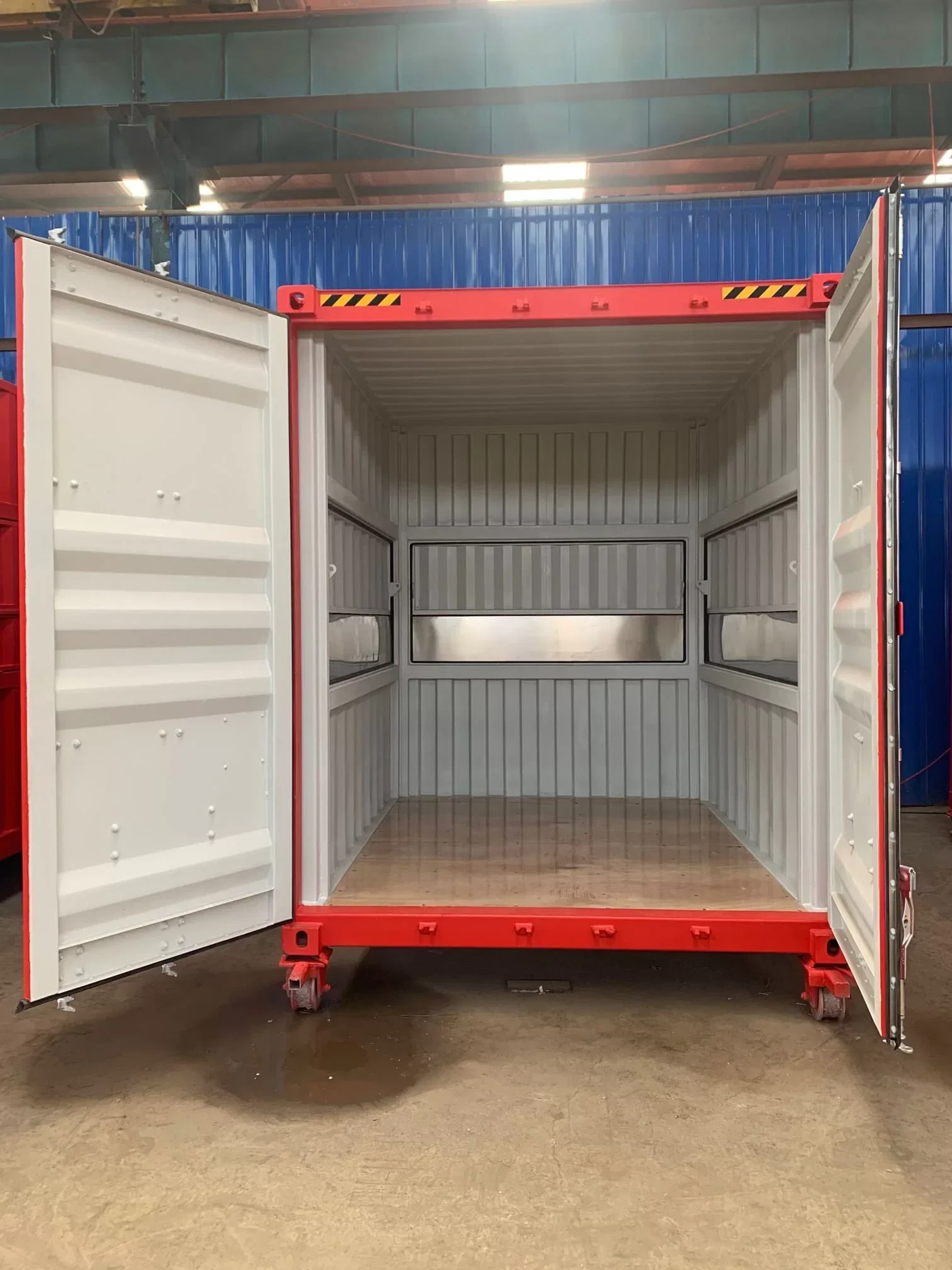 Contenedores marítimos High Cube de 3 m (10 pies) transformados en cafés – Imagen 2
